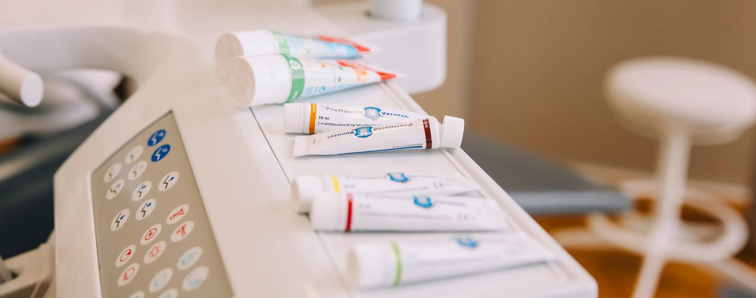 Postulínsskeljar og krónur